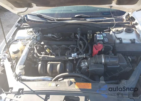 2010 Mercury Milan z USA, uszkodzony, nr VIN 3MEHMOHA4AR662278